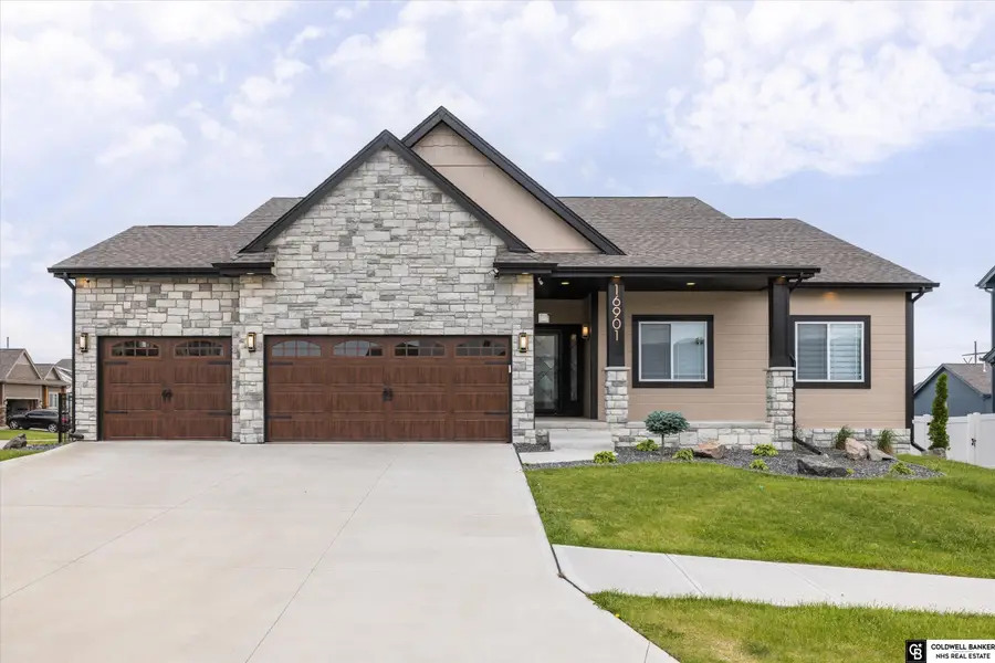 16901 Vernon Avenue, Omaha, NE 68116 - #2