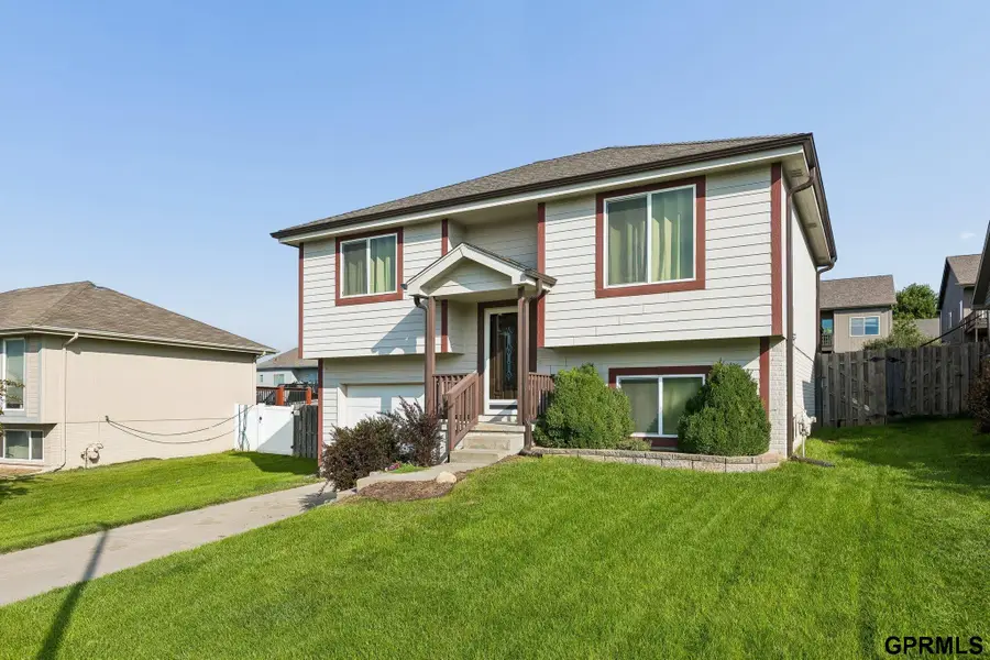 8538 Sheffield Street, Omaha, NE 68122 - #2