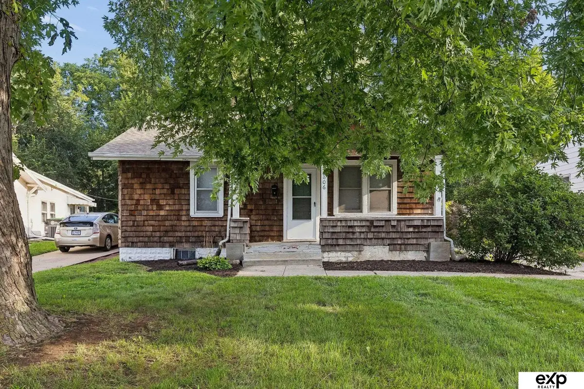 4806 Charles Street, Omaha, NE 68132 - #1