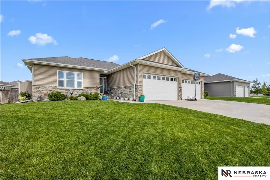 9920 S 73rd Street, Lincoln, NE 68516 - #2