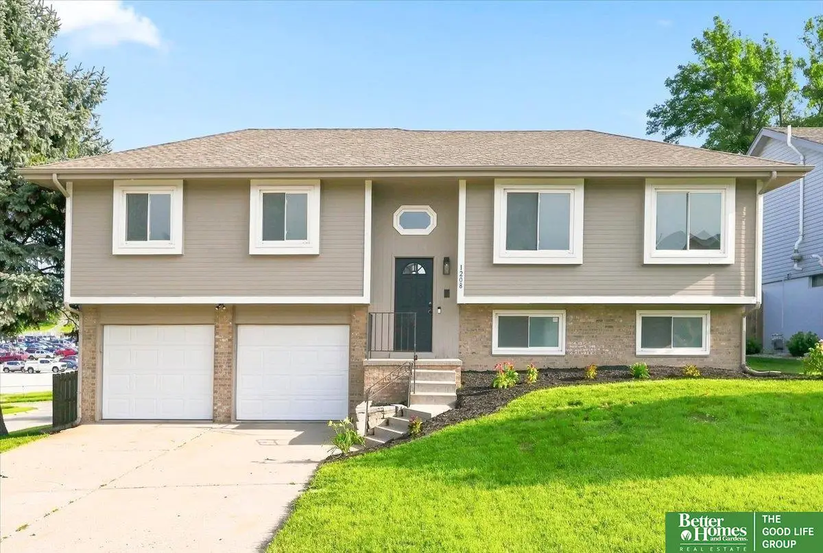 1208 Sunshine Boulevard, Bellevue, NE 68123 - #1