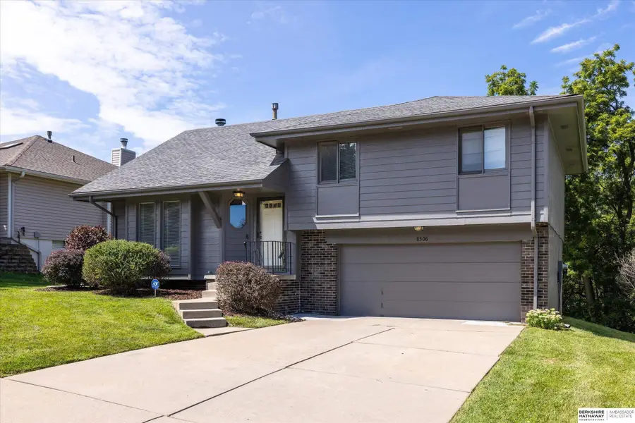 8506 N 83rd Avenue, Omaha, NE 68122 - #2