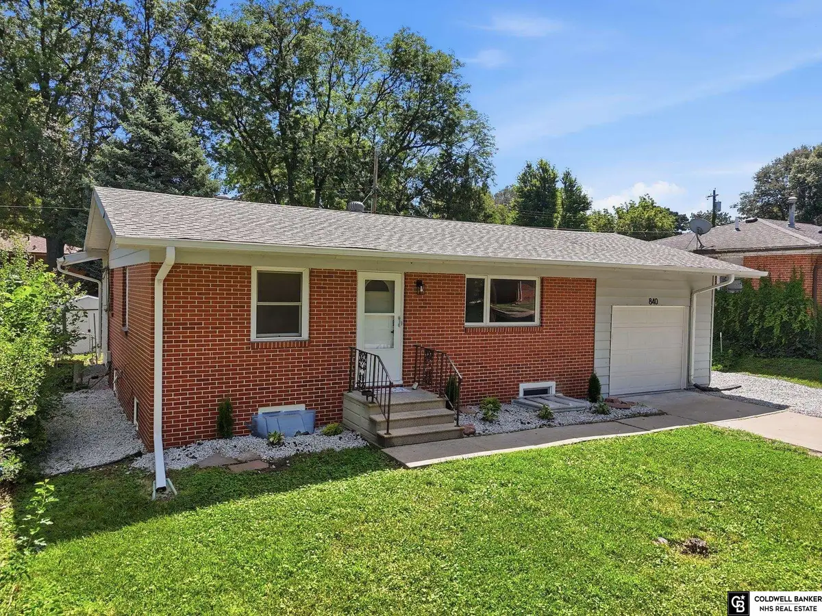 840 N 58th Street, Lincoln, NE 68505 - #1