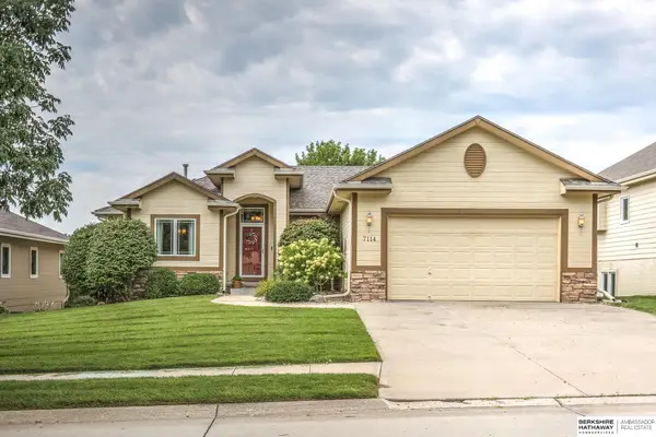 7114 N 146 Street, Bennington, NE 68007