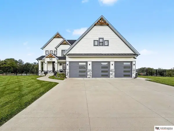 6612 Pawnee Circle, Omaha, NE 68152