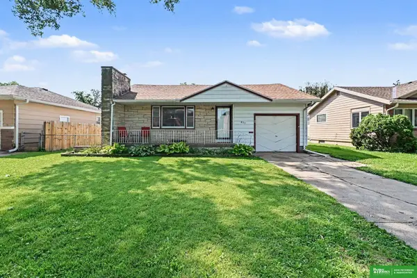835 W 11th Street, Fremont, NE 68025