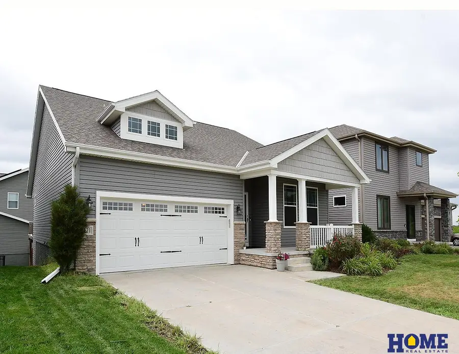 7421 N 11th Street, Lincoln, NE 68521 - #2