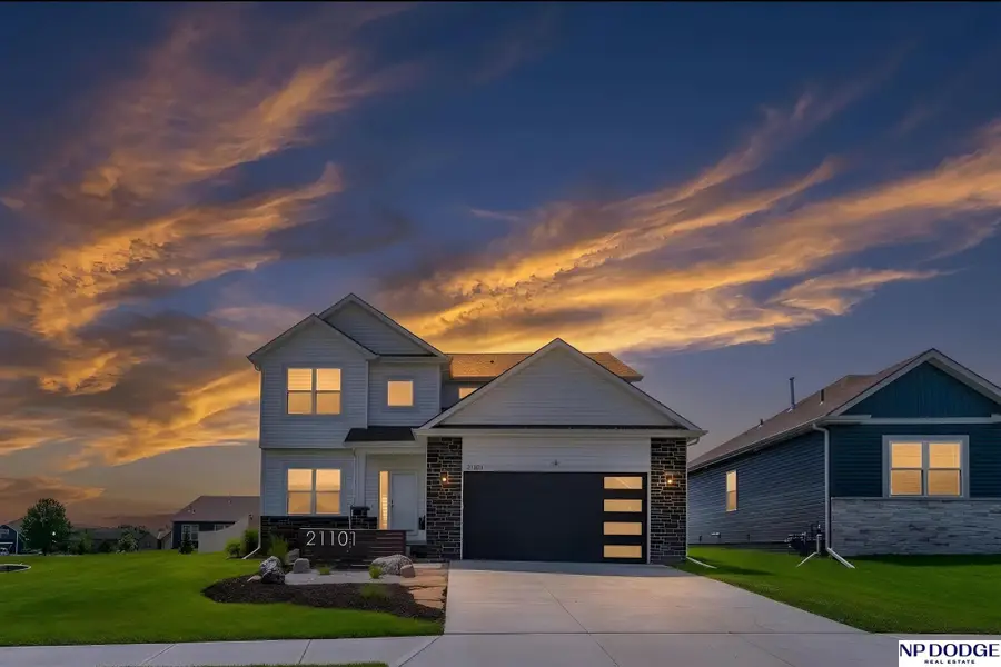 21101 Butler Avenue, Elkhorn, NE 68022 - #2