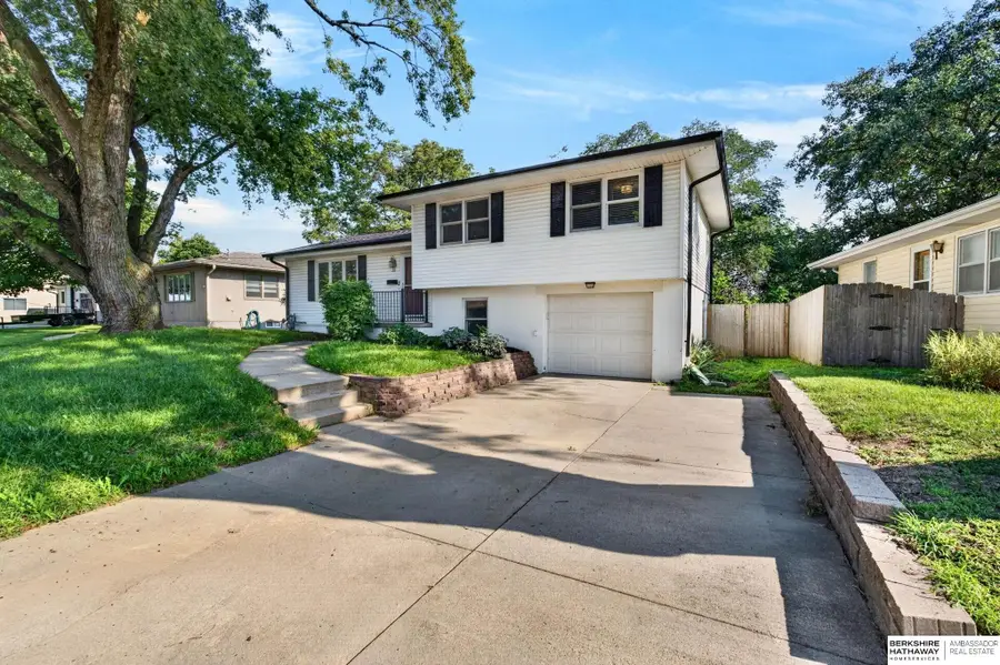 28 Crestwood Drive, Council Bluffs, IA 51503 - #2