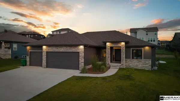 10215 Pintail Drive, Papillion, NE 68046