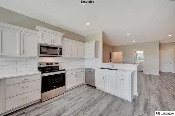 8826 Daywood Lane, Lincoln, NE 68526