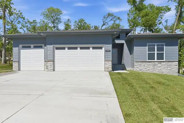 12511 Carpenter Street, Papillion, NE 68046