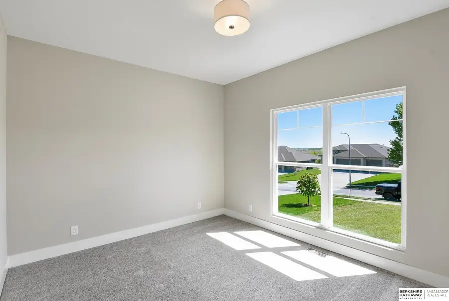 12511 Carpenter Street, Papillion, NE 68046 - #2