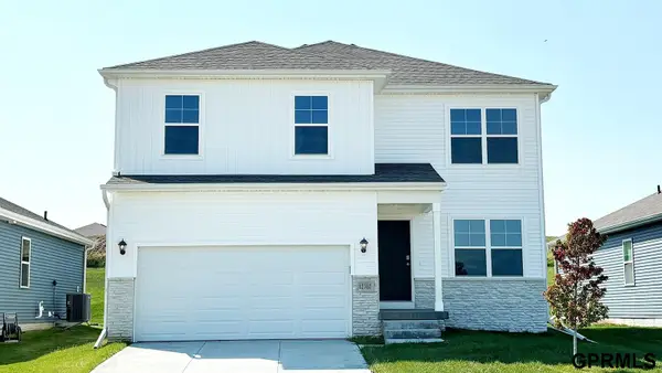 5602 Fenwick Street, Bellevue, NE 68133