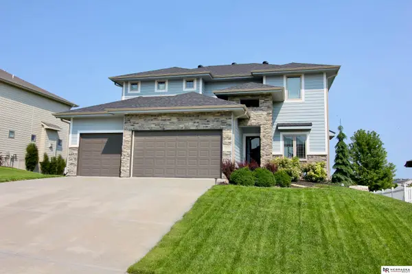 11723 S 109th Street, Papillion, NE 68046