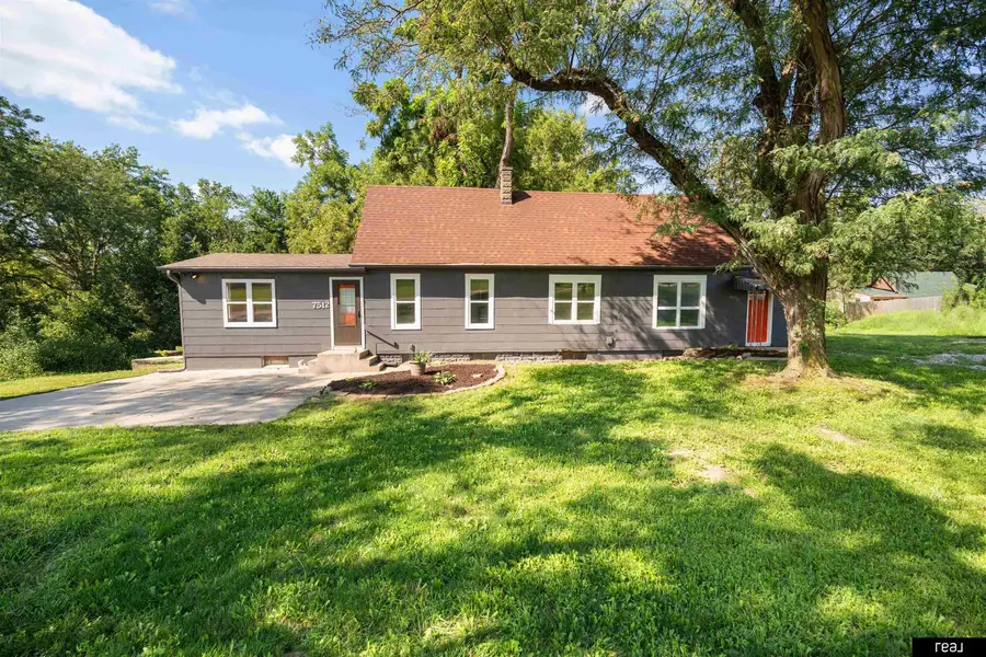 7512 S 43 Street, Bellevue, NE 68147 - #3