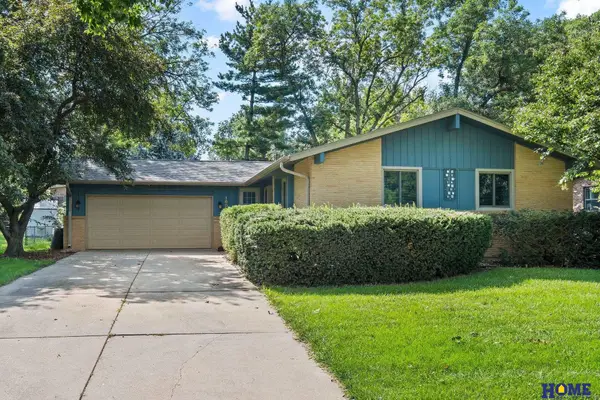 1608 Devoe Drive, Lincoln, NE 68506