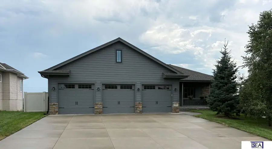 10509 Hillcrest Drive, La Vista, NE 68128 - #2