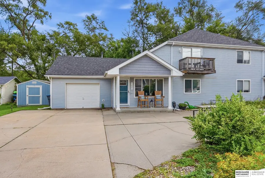 5221 Navajo Street, Council Bluffs, IA 51501 - #2