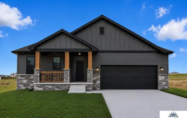 11506 Bearcreek Drive, Papillion, NE 68046