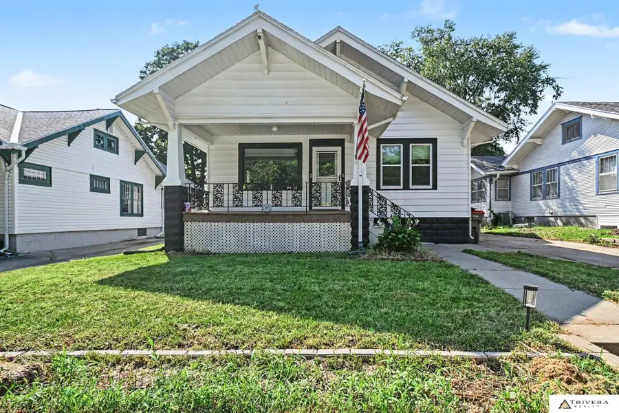 809 S 36th Street, Lincoln, NE 68510 - #2