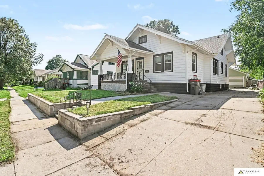 809 S 36th Street, Lincoln, NE 68510 - #3