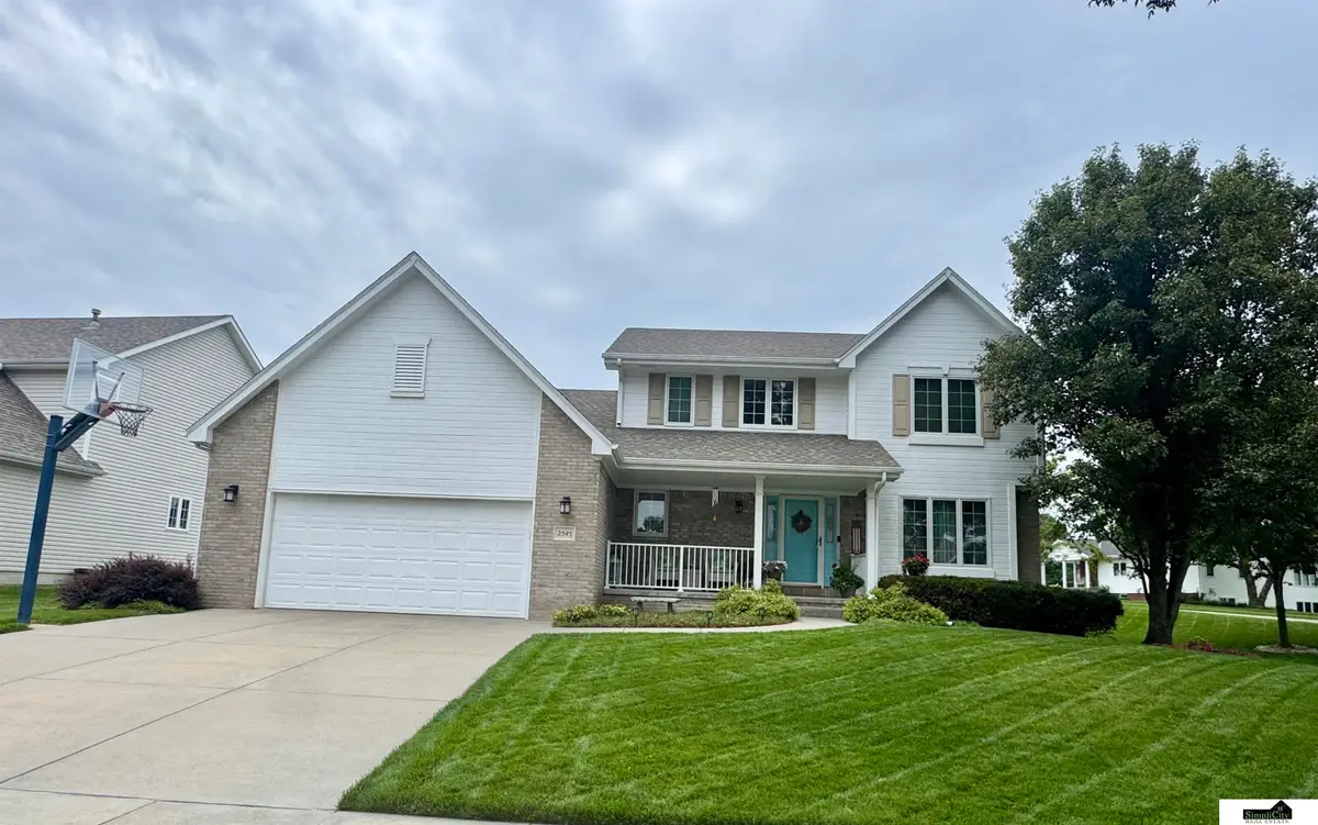 2545 Nancy Drive, Lincoln, NE 68507 - #1