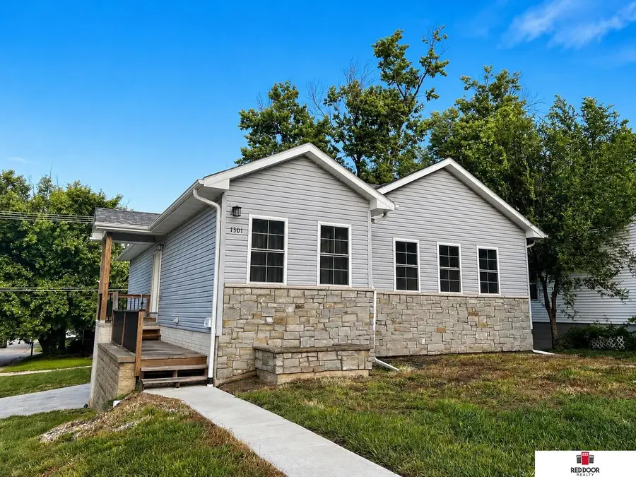 1301 N 9th Street, Beatrice, NE 68310 - #2