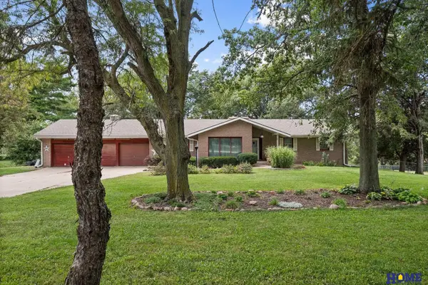 221 S 162nd Street, Lincoln, NE 68520