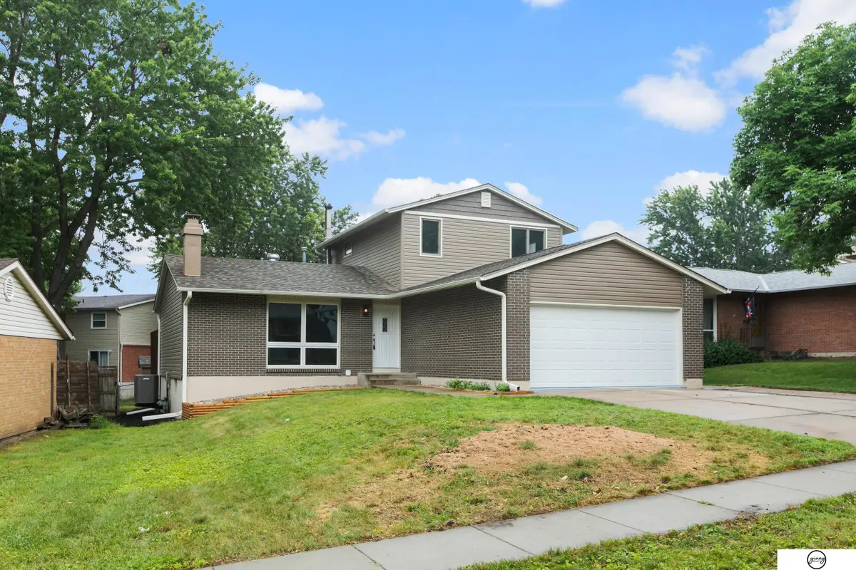 4700 Grassridge Road, Lincoln, NE 68512 - #1