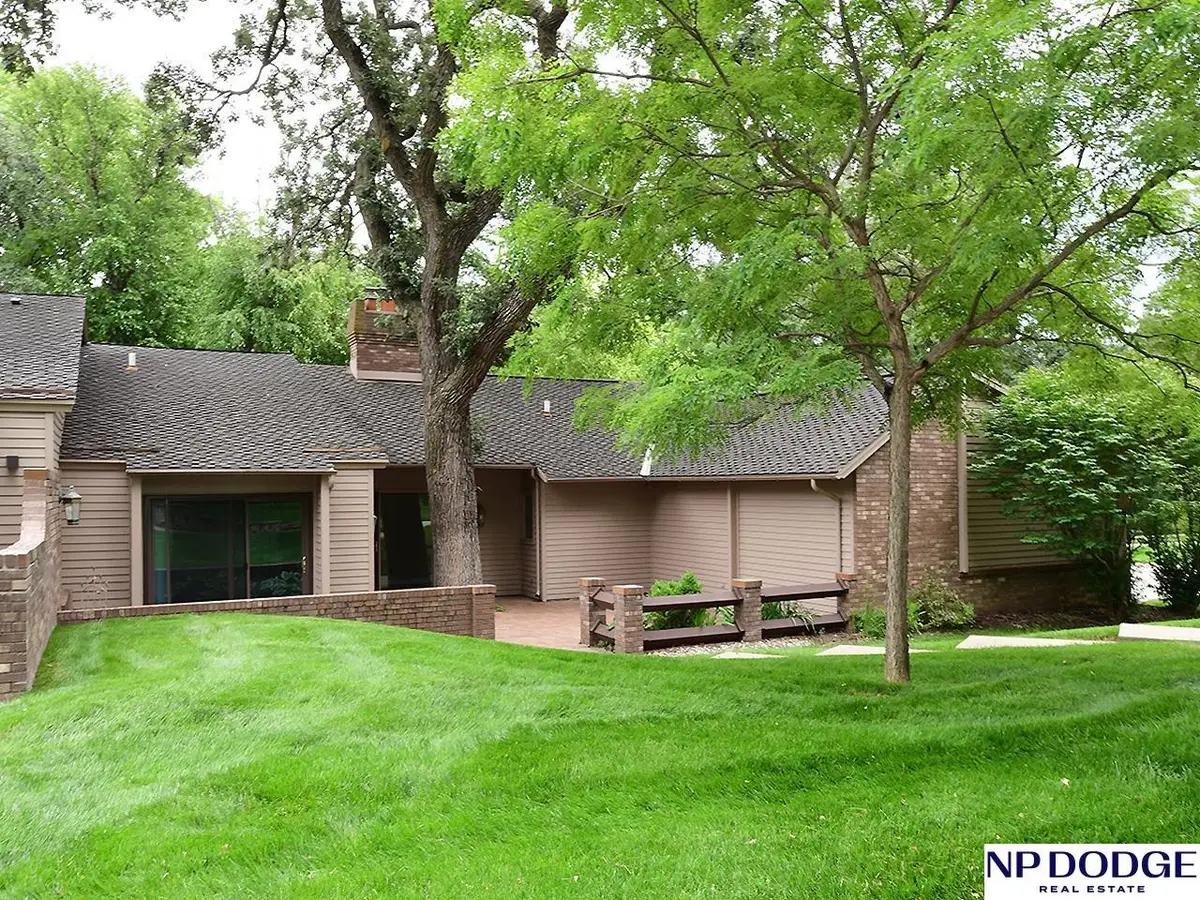 1032 S 112th Plaza, Omaha, NE 68154 - #1