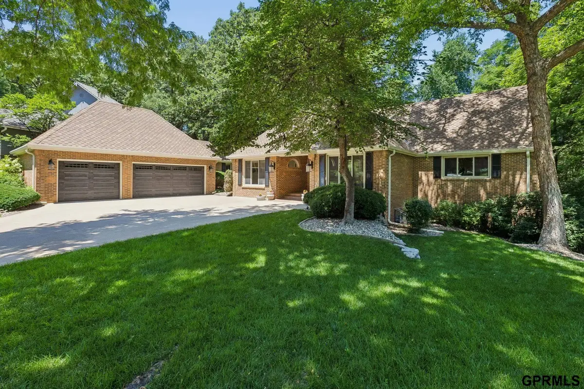 2623 S 96 Circle, Omaha, NE 68124 - #1