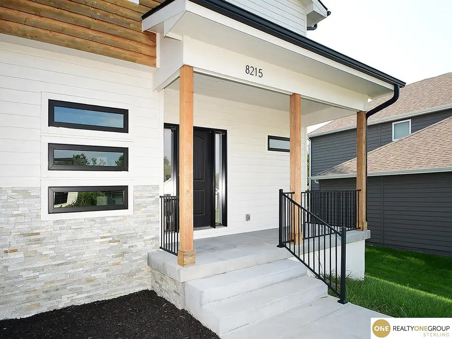 8215 N 166th Street, Bennington, NE 68007 - #2