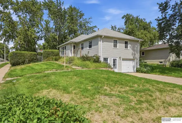 1203 Thomas Drive, Bellevue, NE 68005
