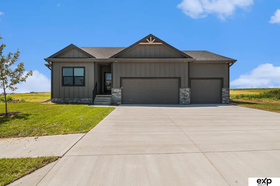 21870 Amber Circle, Gretna, NE 68028 - #2