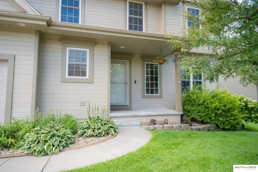9905 Idora Street, La Vista, NE 68128 - #3