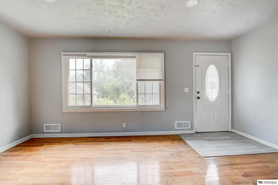 4822 Grand Avenue, Omaha, NE 68104 - #3