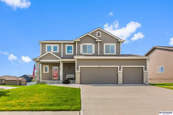 13520 S 50th Street, Papillion, NE 68133