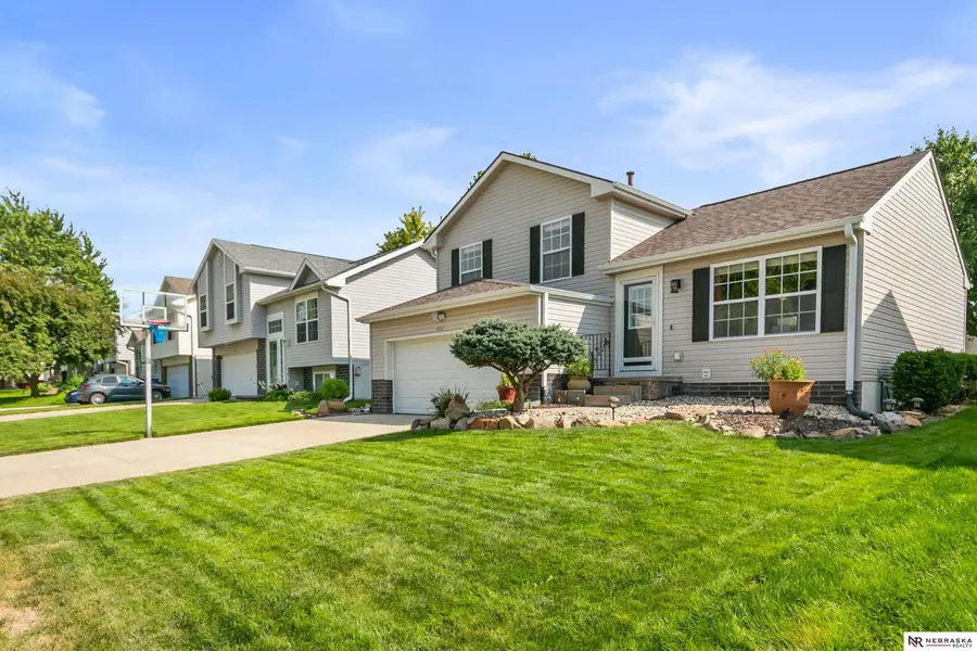 16617 Erskine Street, Omaha, NE 68116 - #2