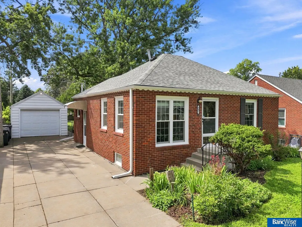 647 Washington Street, Lincoln, NE 68502 - #1