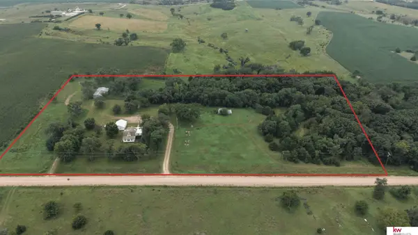 3657 Road Pq, Nelson, NE 68961