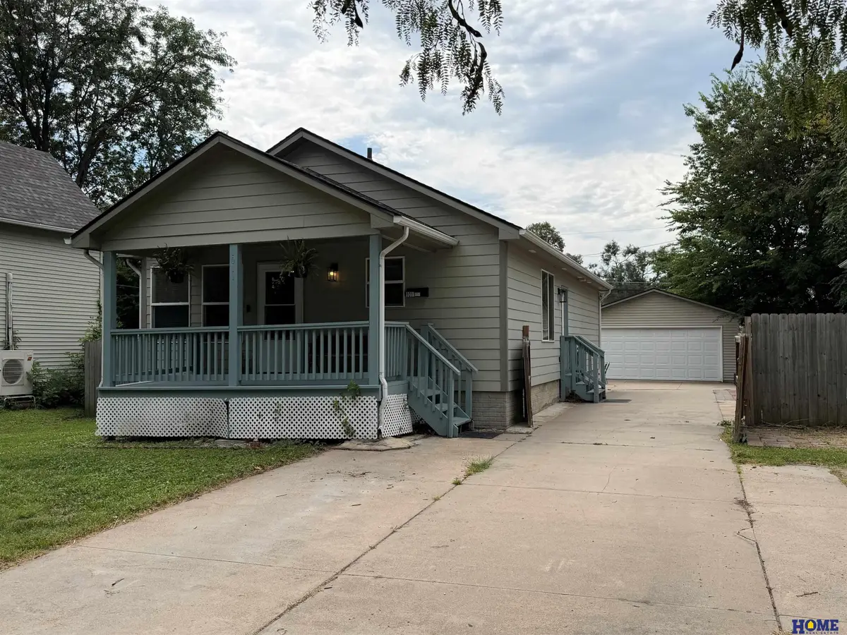 1011 Sumner Street, Lincoln, NE 68502 - #1