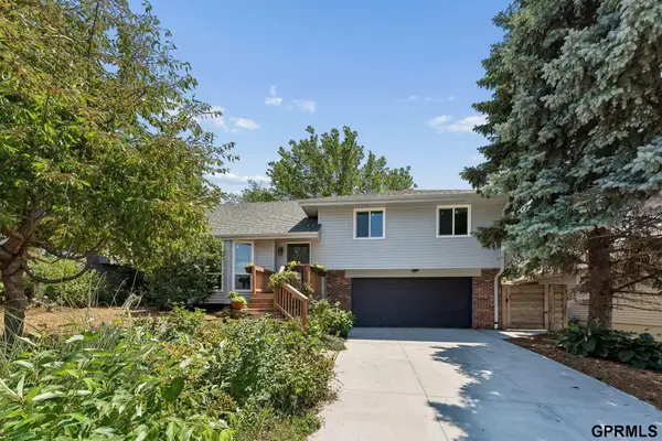 13633 Hascall Street, Omaha, NE 68144