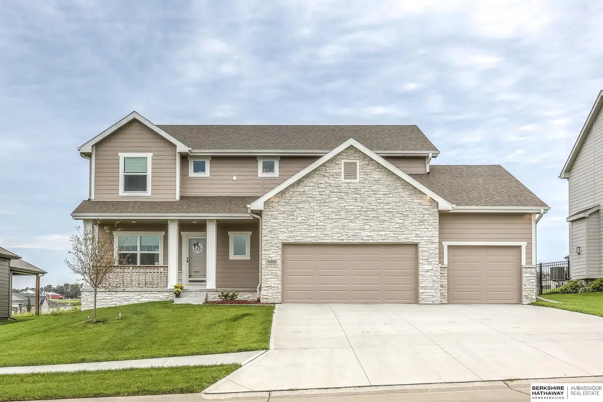 16909 Daniel Street, Bennington, NE 68007 - #1