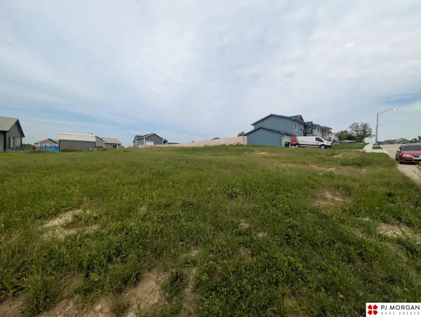 21514 Arabian Road, Omaha, NE 68022