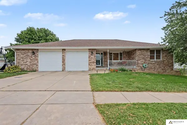 722 Russwood Boulevard, Lincoln, NE 68505