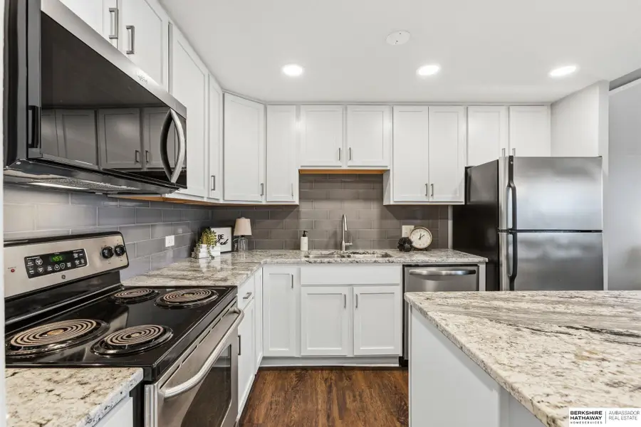 105 N 31st Avenue #405, Omaha, NE 68131 - #2