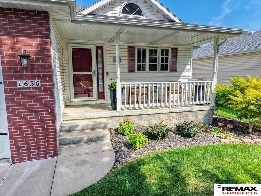 1636 Blackhawk Drive, Lincoln, NE 68521 - #3