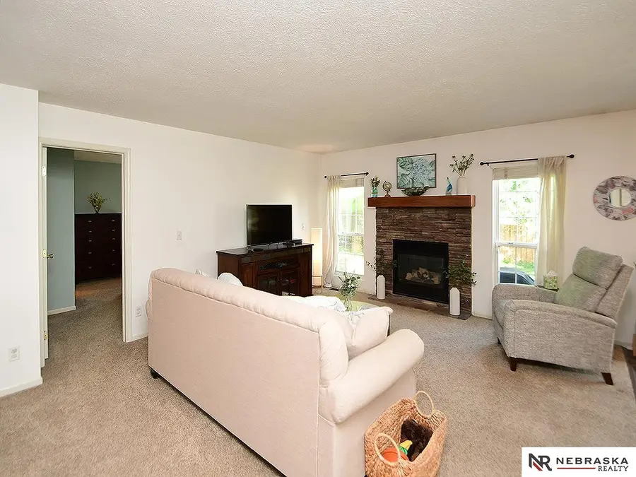 16332 Erskine Street, Omaha, NE 68116 - #2