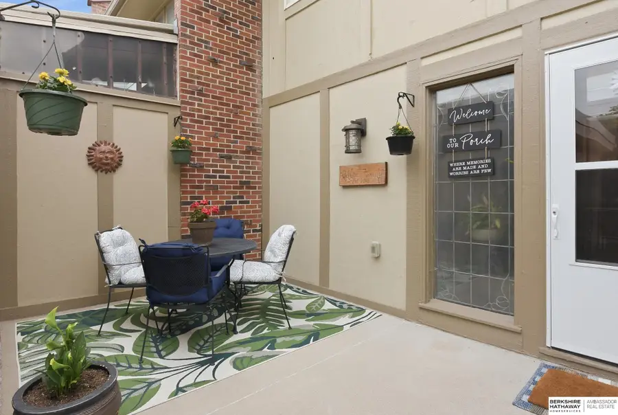 6009 Oak Hills Drive #22, Omaha, NE 68137 - #2